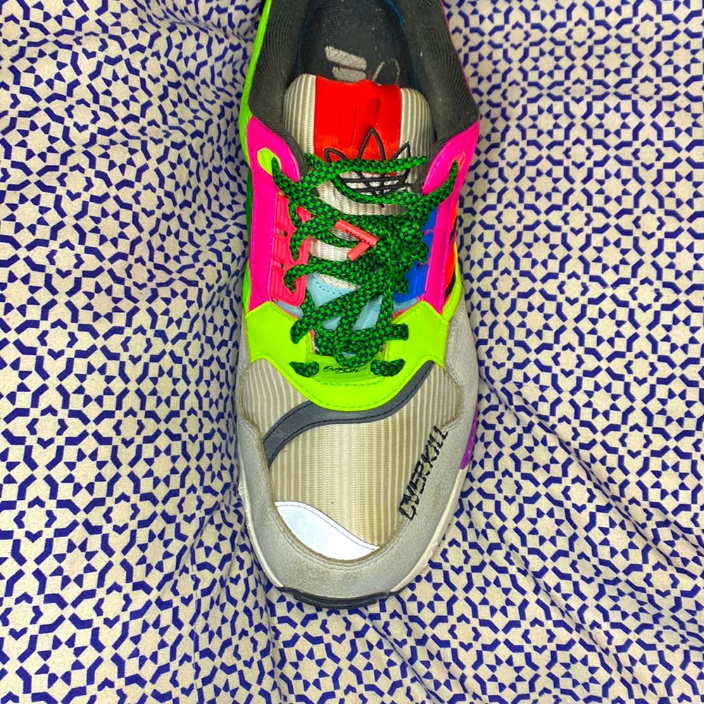 These are a deed over to shoe. These were limited edition don’t use them anymore